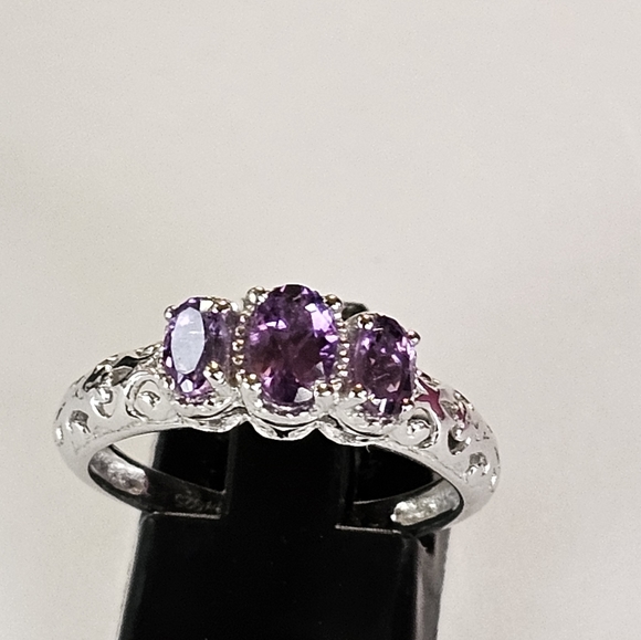 Genuine Amethyst Platinum over 925 Ring Size 8 - Picture 4 of 15